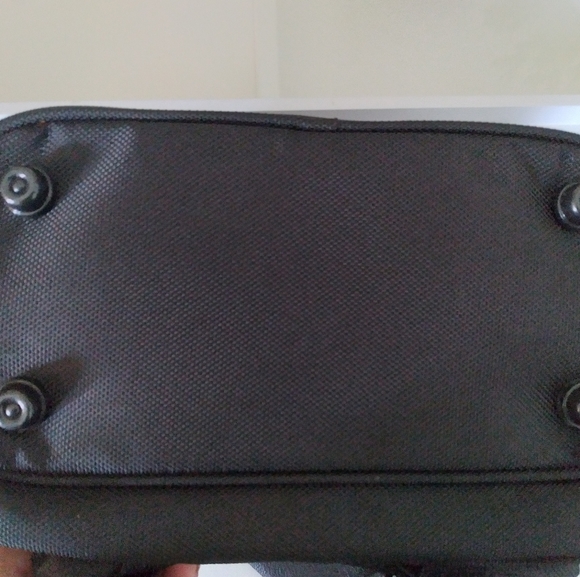 Blacks Canvas Camera Bag- Like New - Picture 5 of 5